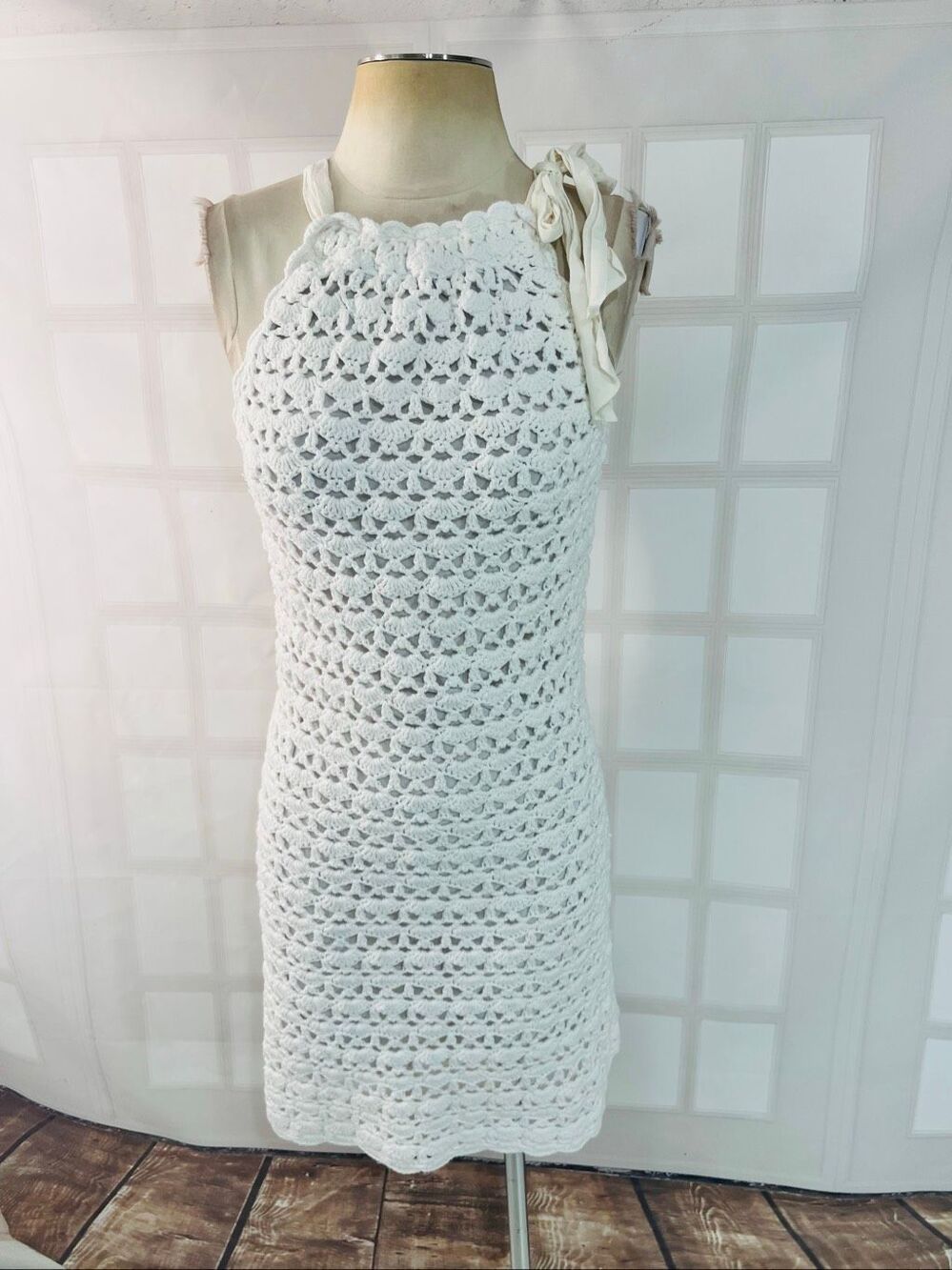 Lilly Pulitzer White Crochet Halter Tie Neck Cotton Midi Sheath Dress Size Small